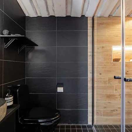 Koskisviitti 2 - Private High Quality With Views Apartmán *